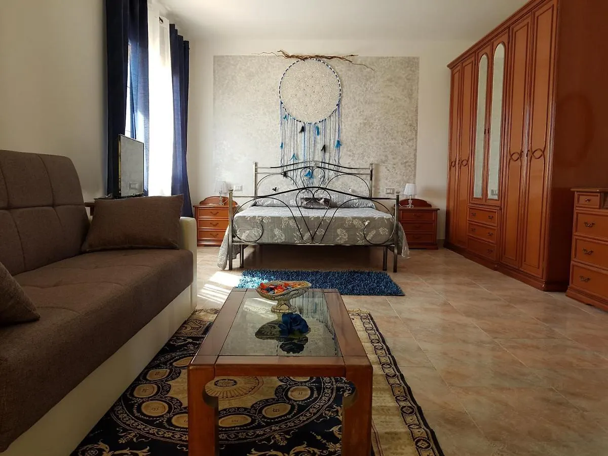 L' Acchiappasogni Bed and Breakfast SantʼAntìoco