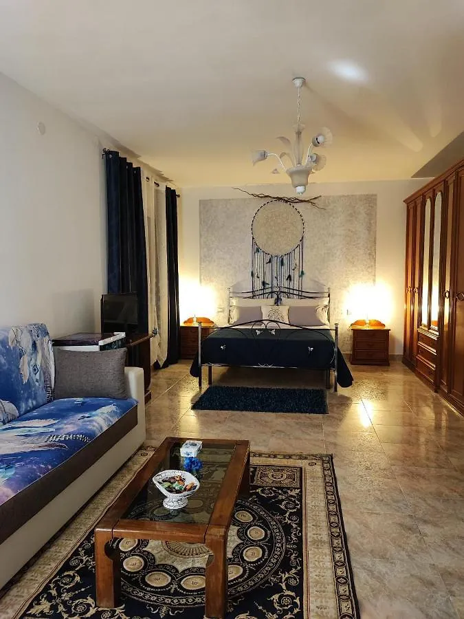 L' Acchiappasogni Bed and Breakfast SantʼAntìoco
